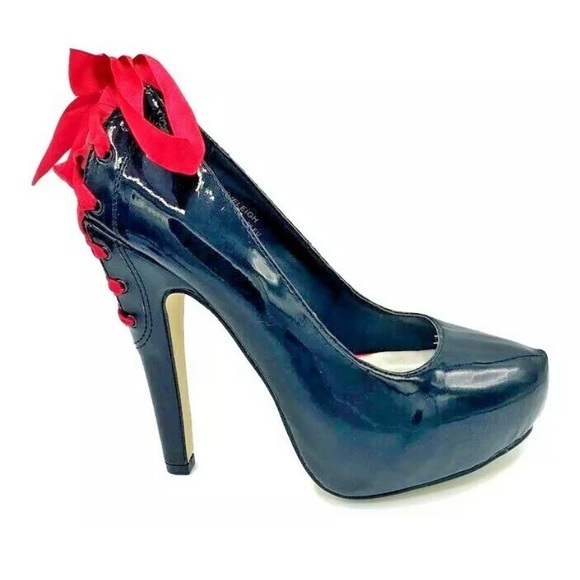Shoedazzle Patent Leather Platforms with Red Laces - Picture 8 of 12